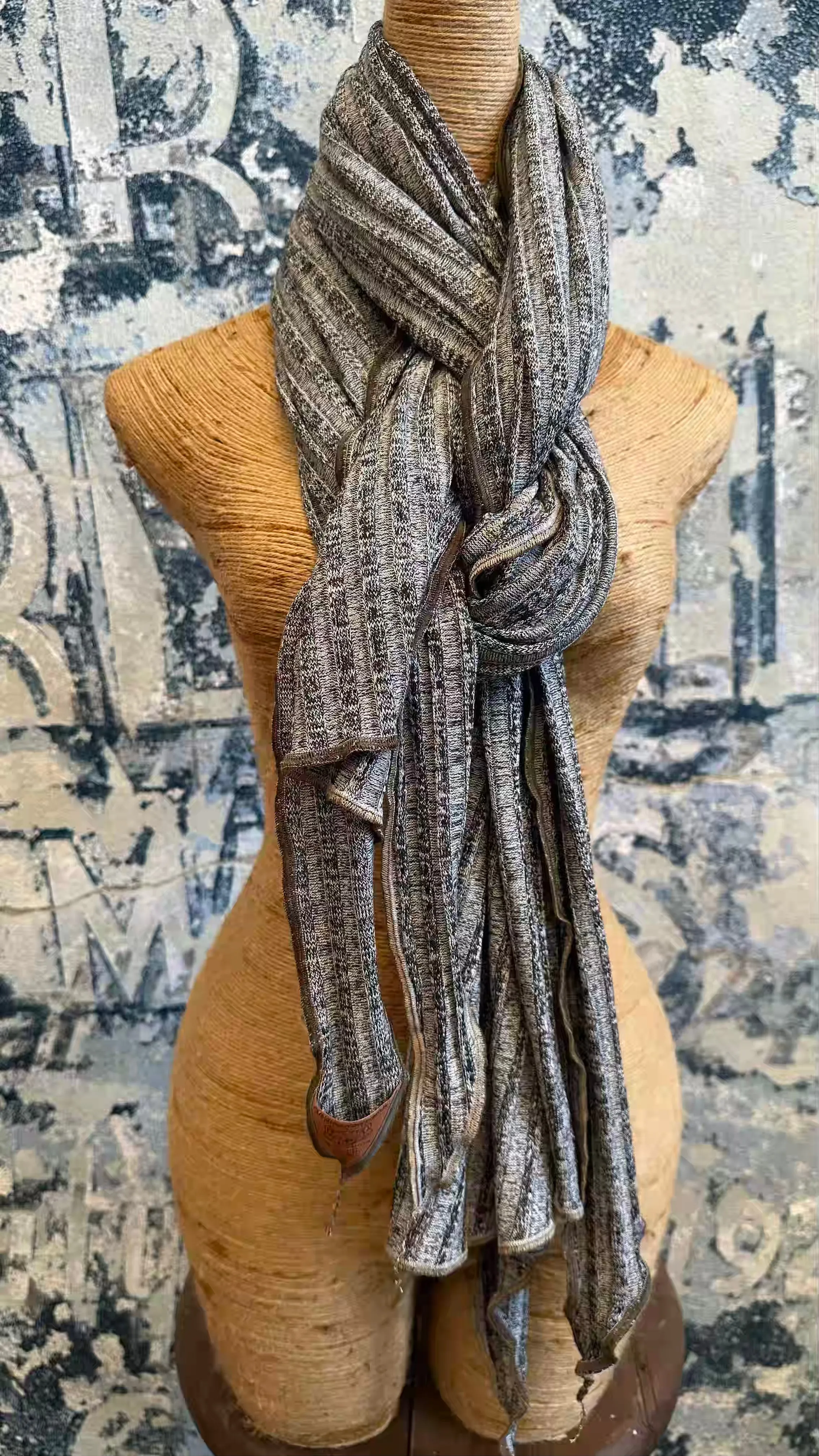 A Regal Nature Scarf